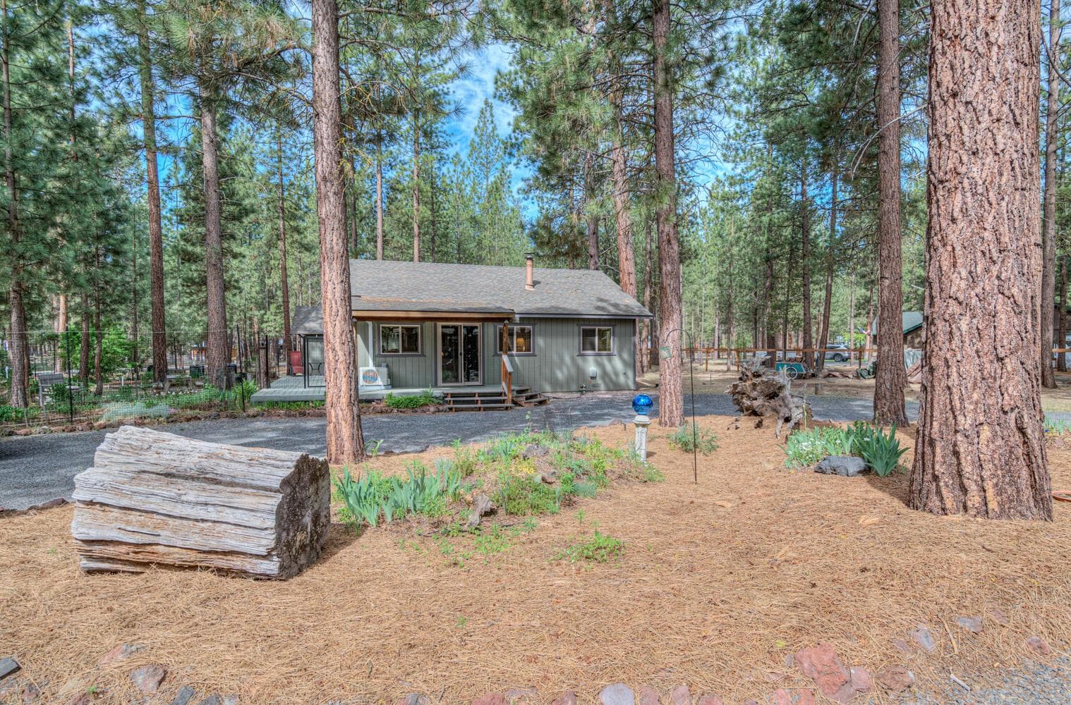 Photo of 15357 Ponderosa Loop 36 of 40
