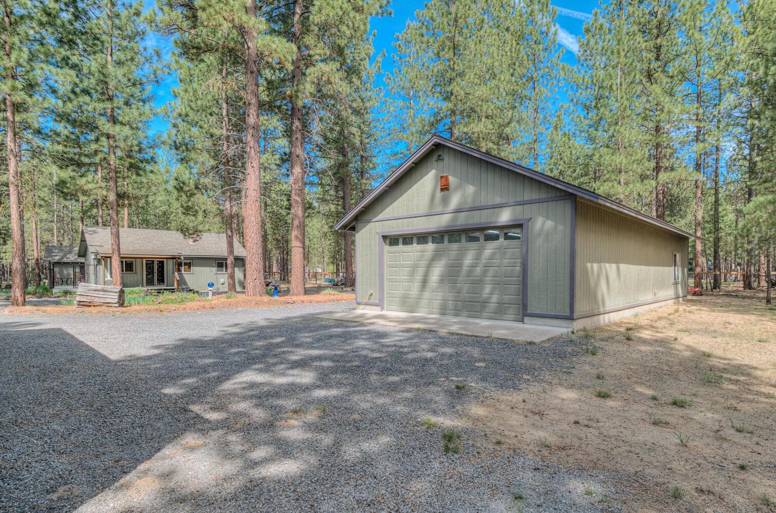 Photo of 15357 Ponderosa Loop 23 of 40