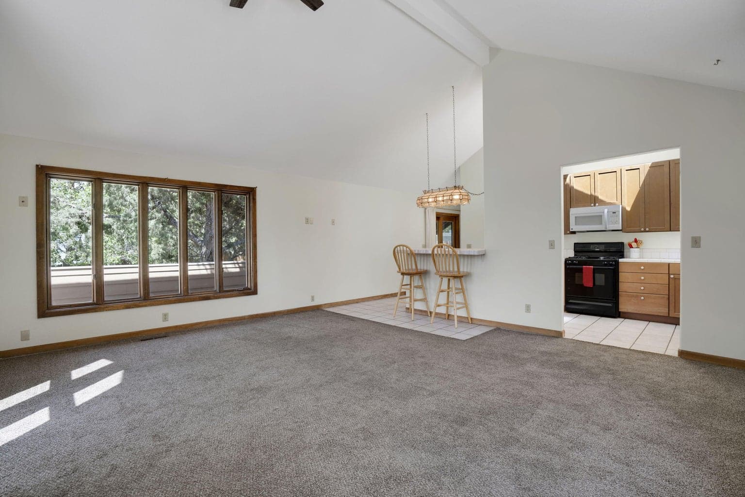 Photo of 21224 Dove Lane 6 of 39