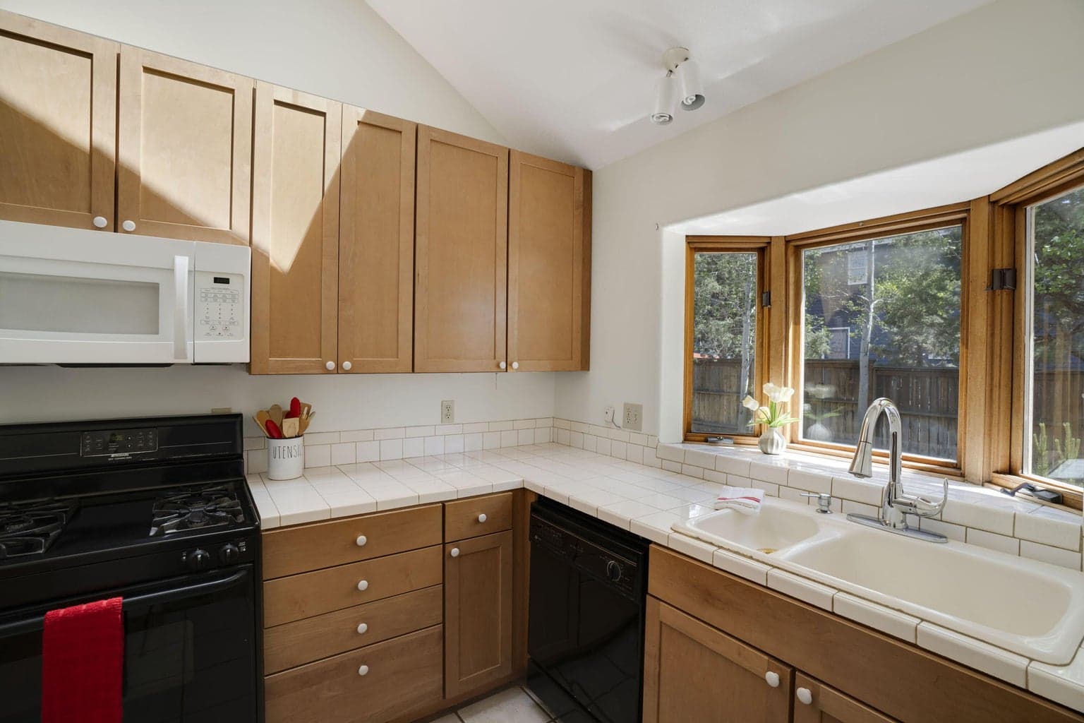 Photo of 21224 Dove Lane 10 of 39