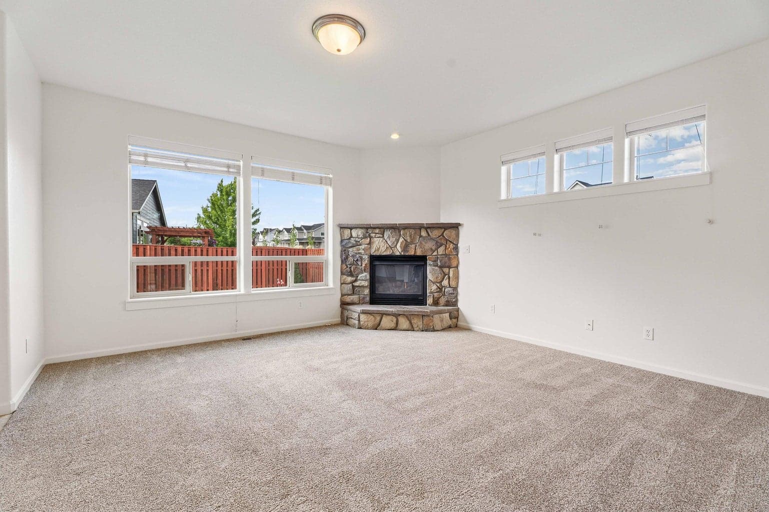 Photo of 2703 Northwest Greenwood Avenue 13 of 48