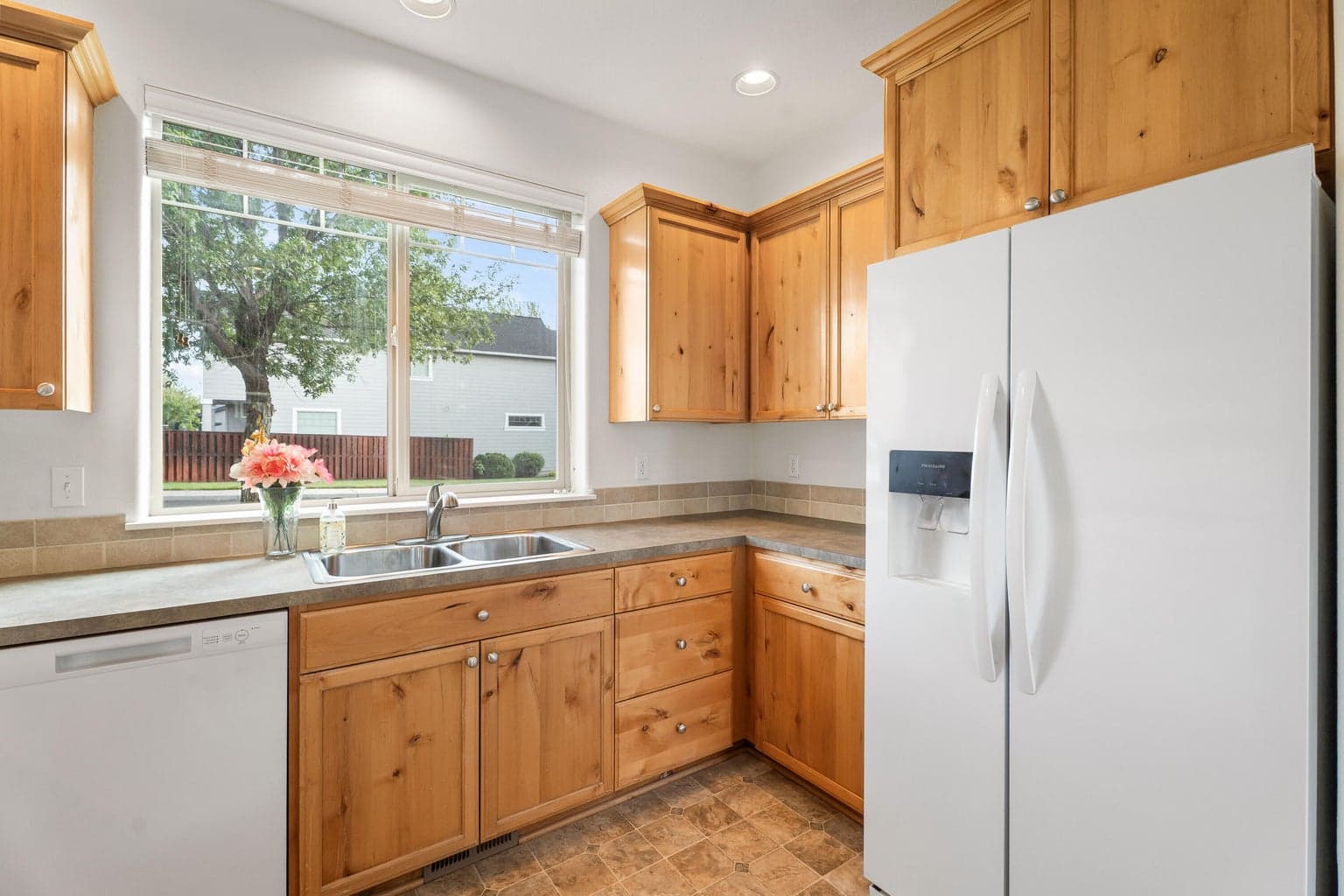 Photo of 2703 Northwest Greenwood Avenue 11 of 48