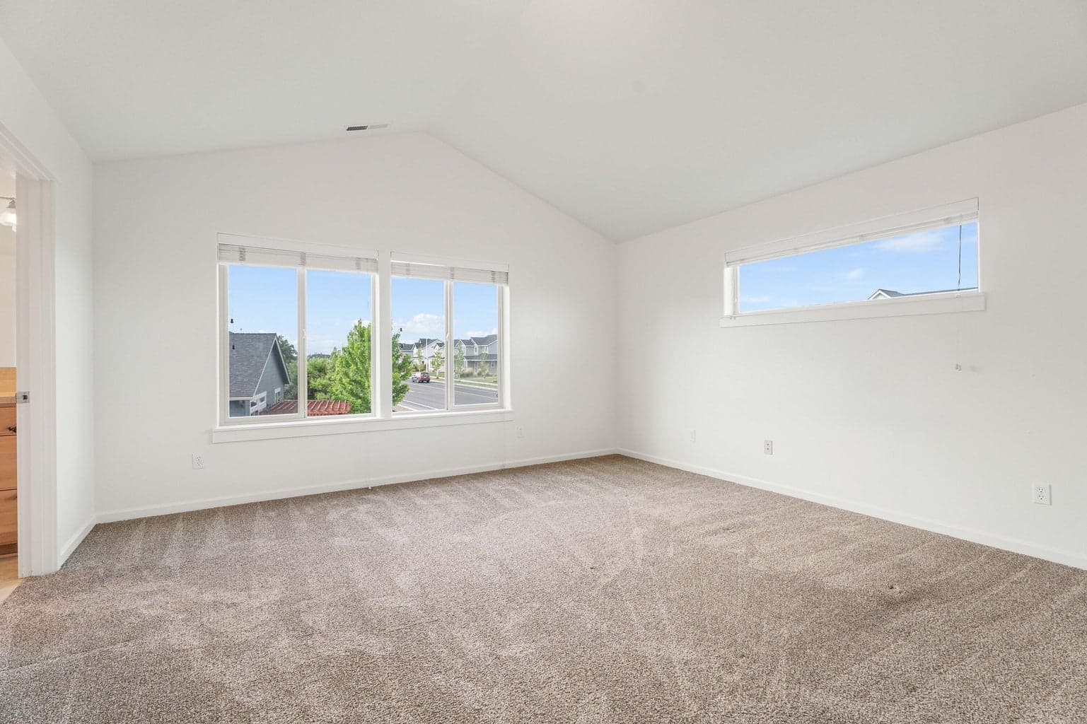 Photo of 2703 Northwest Greenwood Avenue 23 of 48