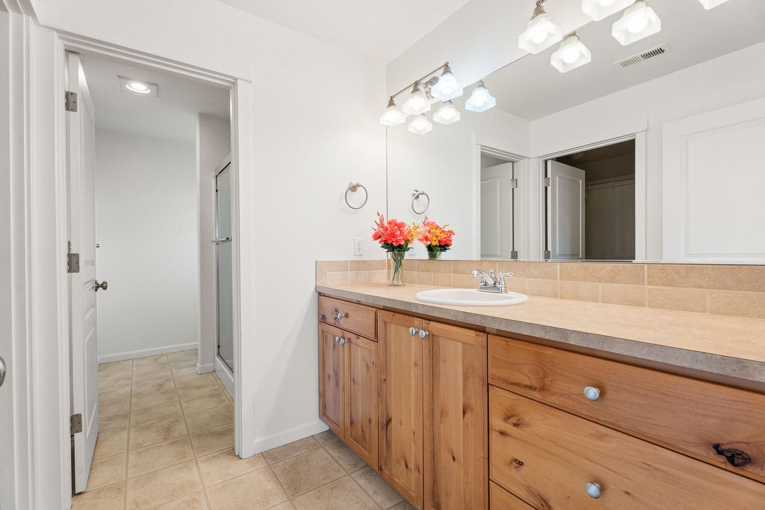 Photo of 2703 Northwest Greenwood Avenue 22 of 48