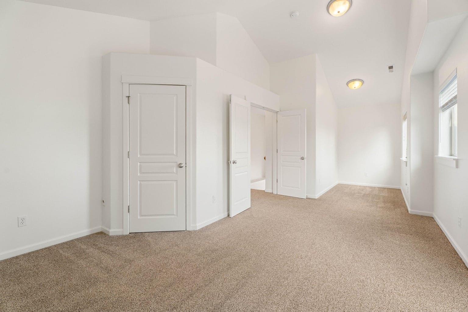 Photo of 2703 Northwest Greenwood Avenue 27 of 48