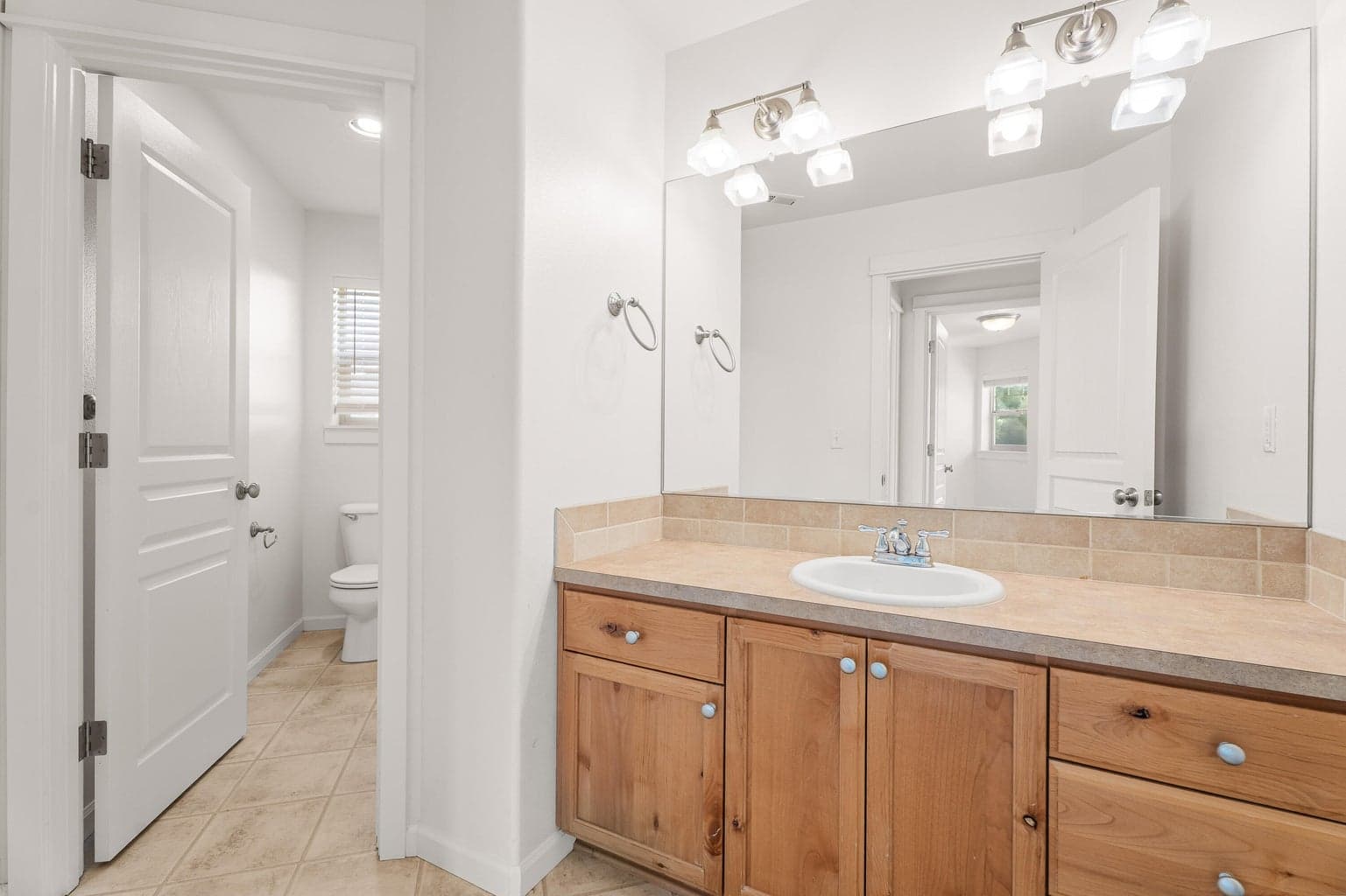 Photo of 2703 Northwest Greenwood Avenue 31 of 48
