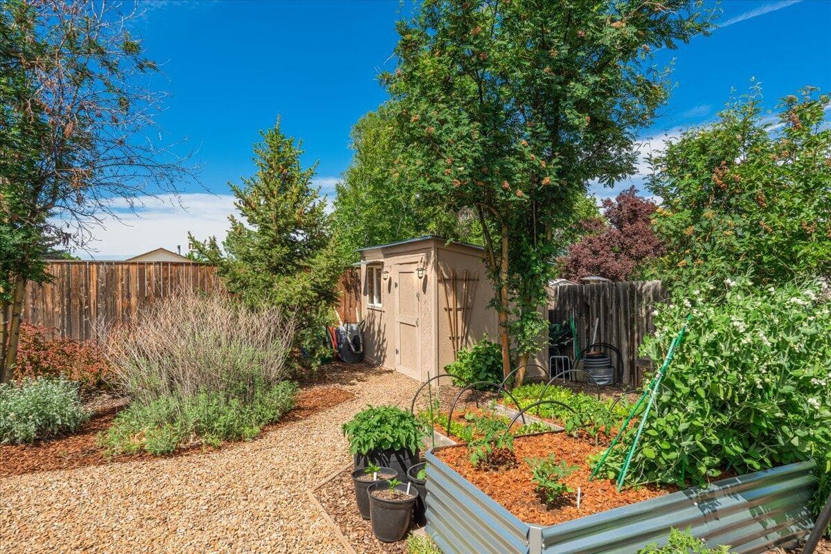 Photo of 3139 SW Reindeer Avenue 29 of 35