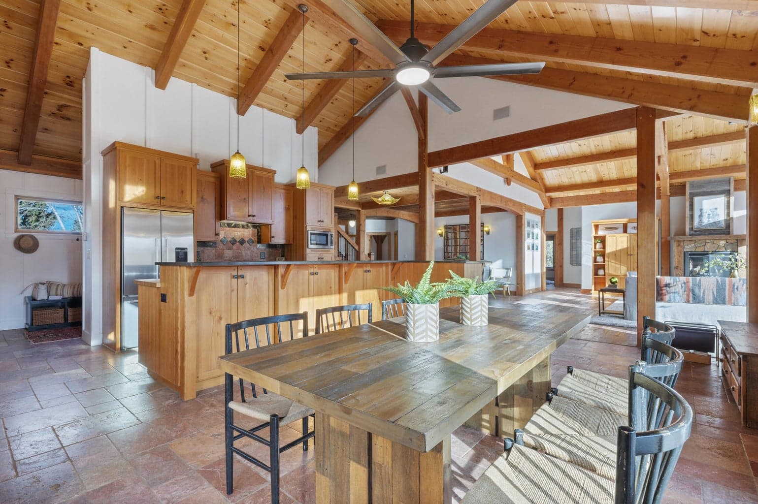 Photo of 67775 Cloverdale Road 9 of 43