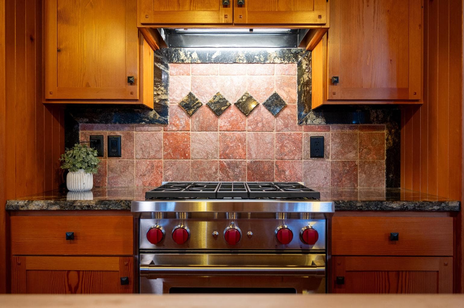 Photo of 67775 Cloverdale Road 12 of 43