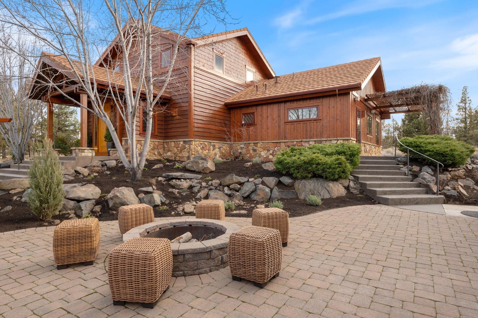 Photo of 67775 Cloverdale Road 28 of 43