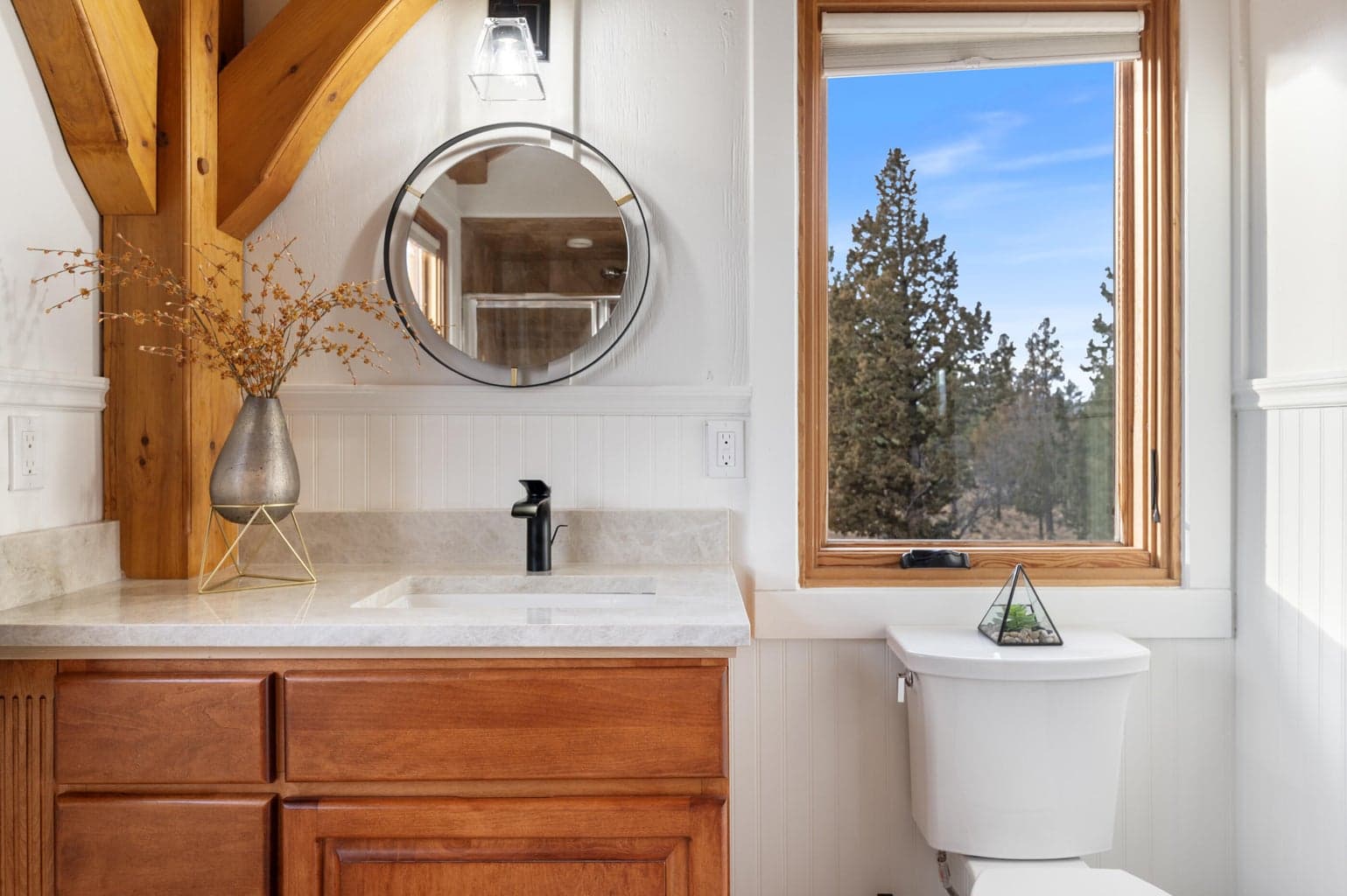 Photo of 67775 Cloverdale Road 40 of 43