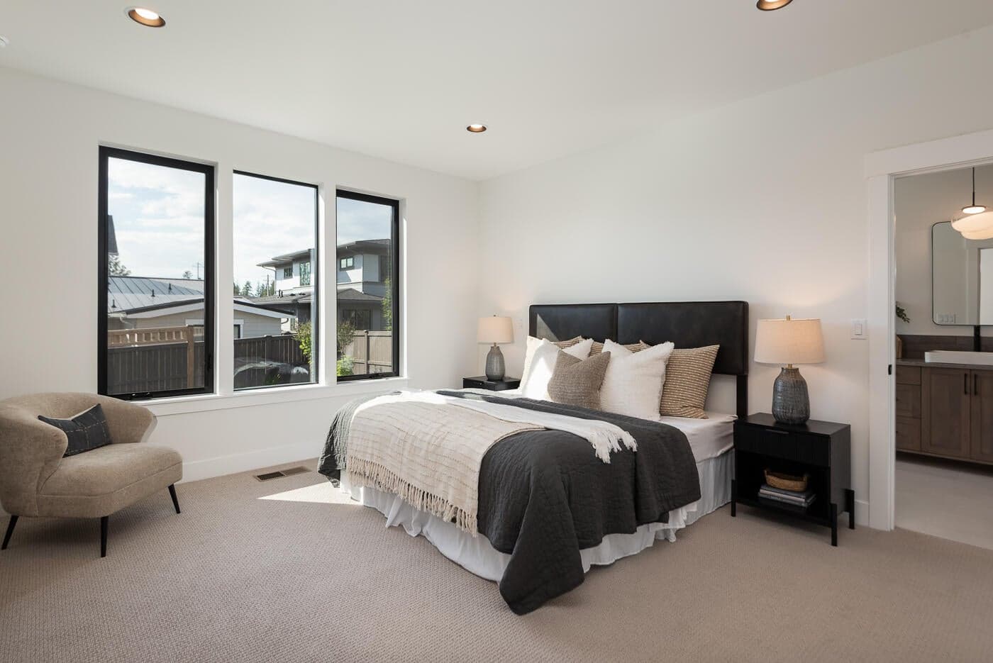 Photo of 2963 NW Polarstar Avenue 21 of 52