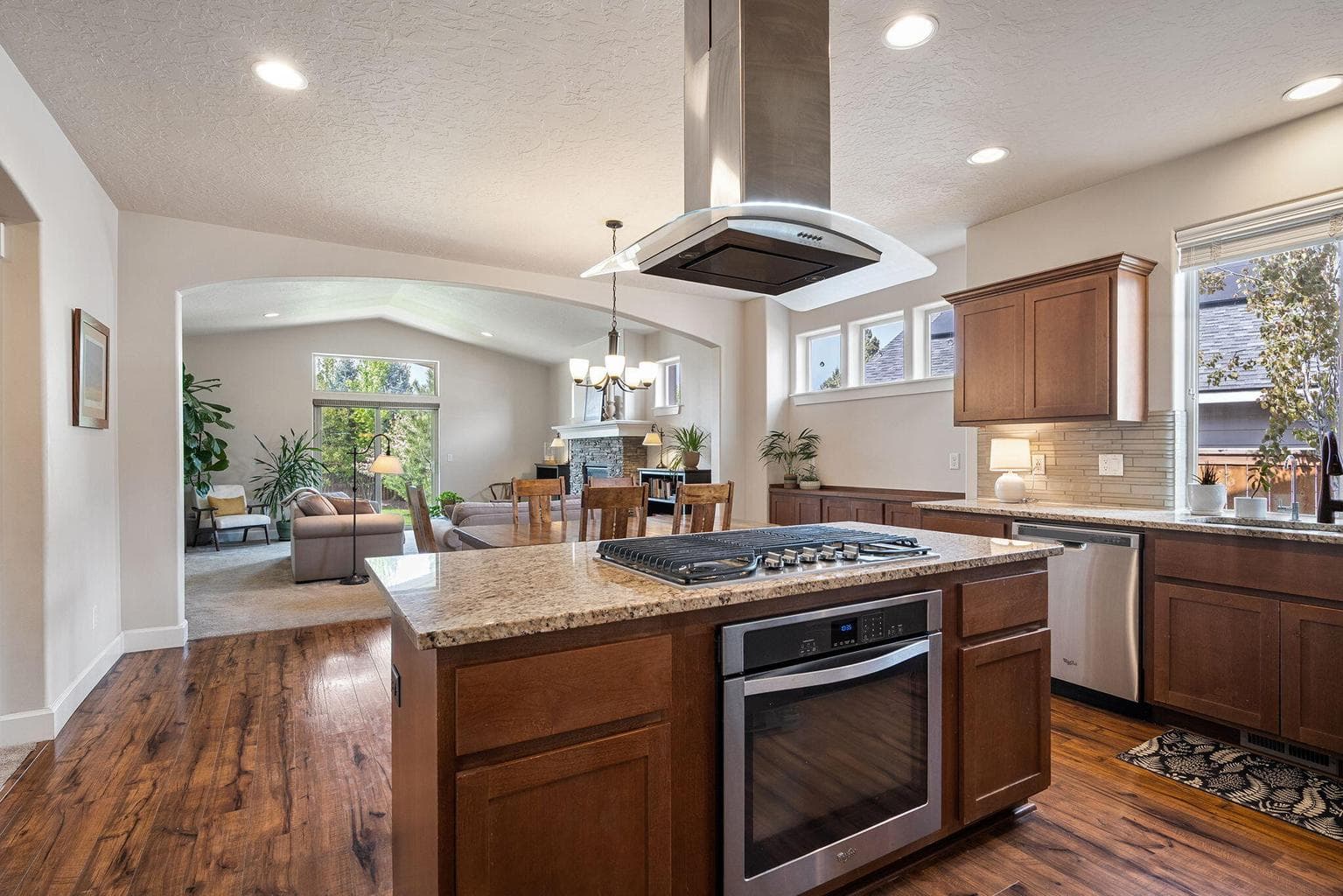 Photo of 20815 Alpine Ridge 4 of 48
