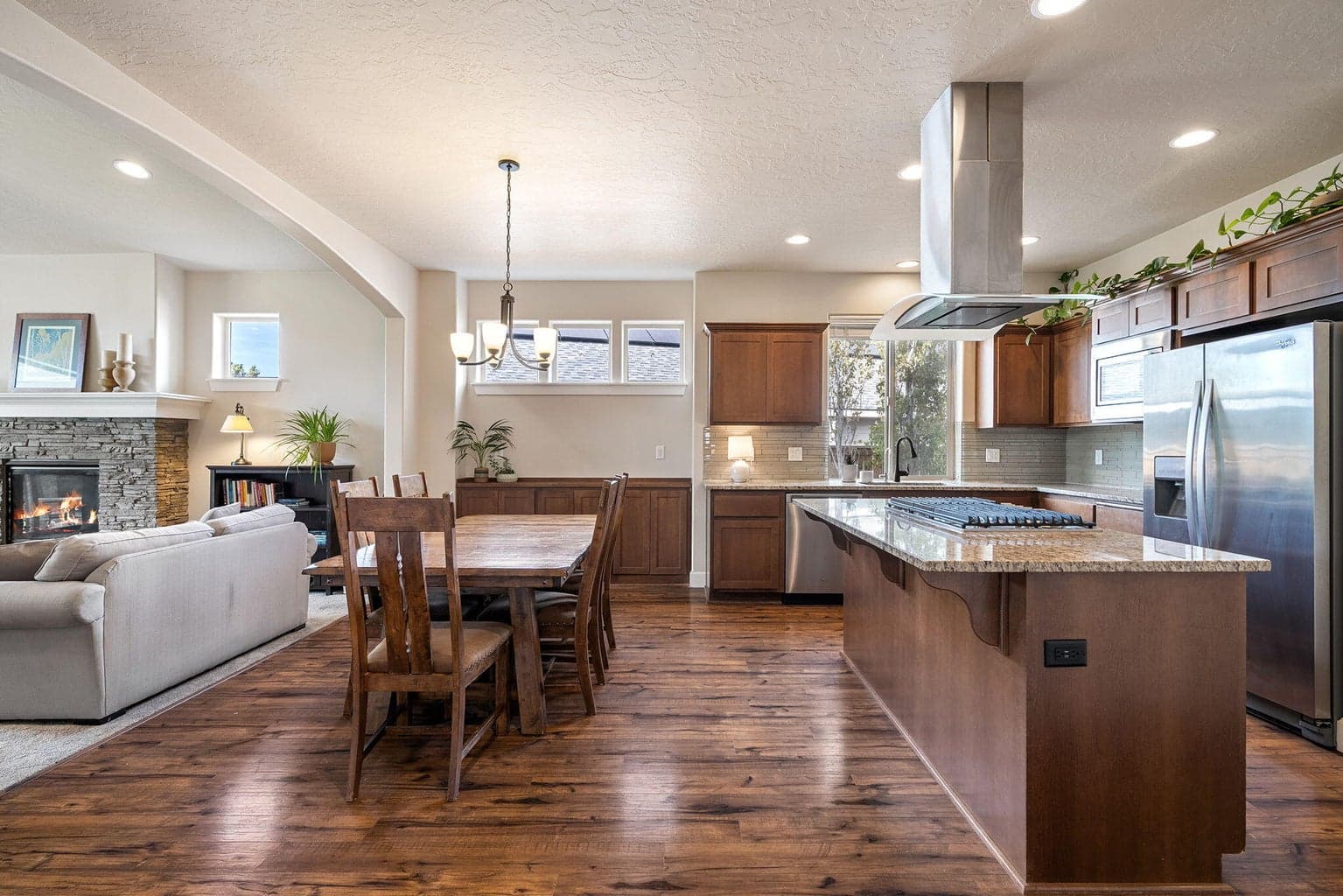 Photo of 20815 Alpine Ridge Place 8 of 48