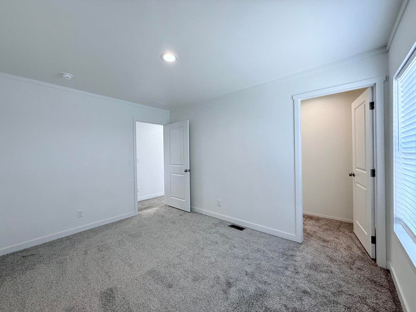Photo of 16441 SE Creek Road 32 of 38
