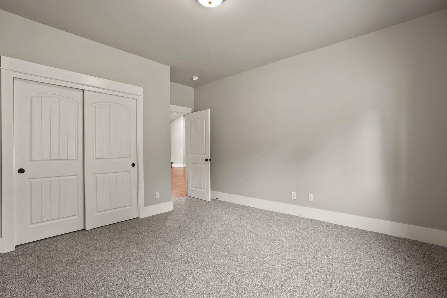 Photo of 59768 Navajo Road 35 of 61