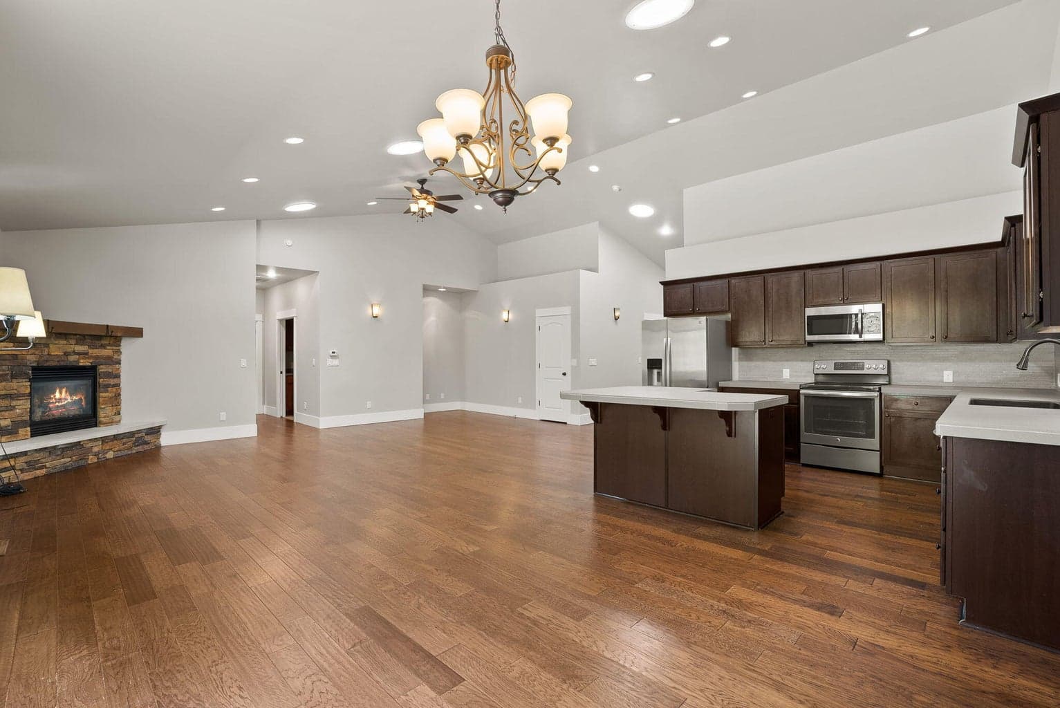 Photo of 59768 Navajo Road 13 of 61