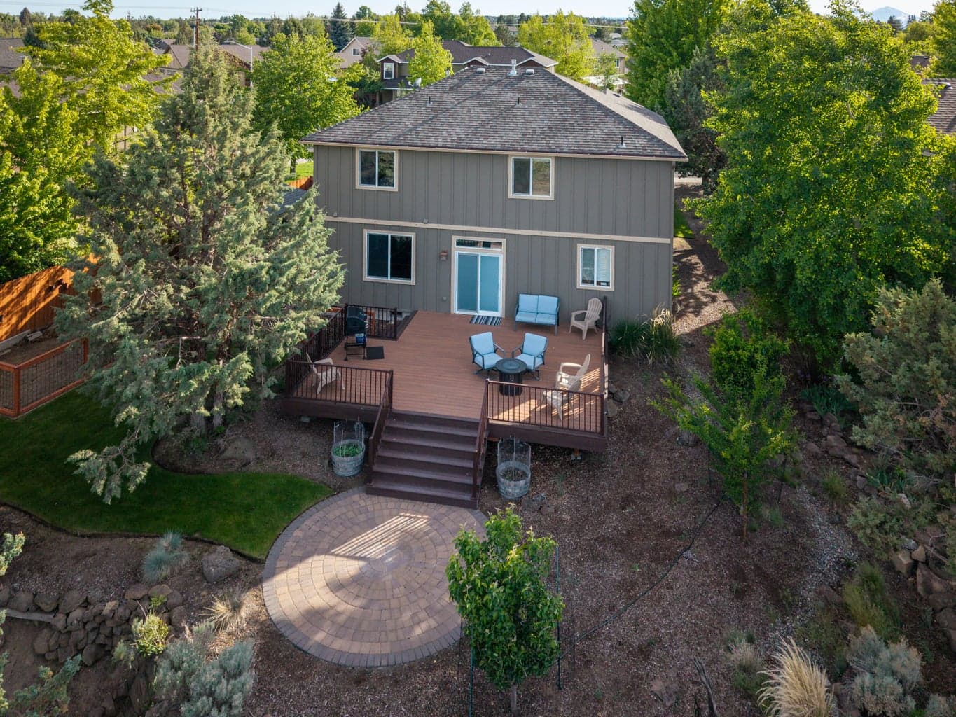 Photo of 1354 SW Rimrock Way 22 of 45