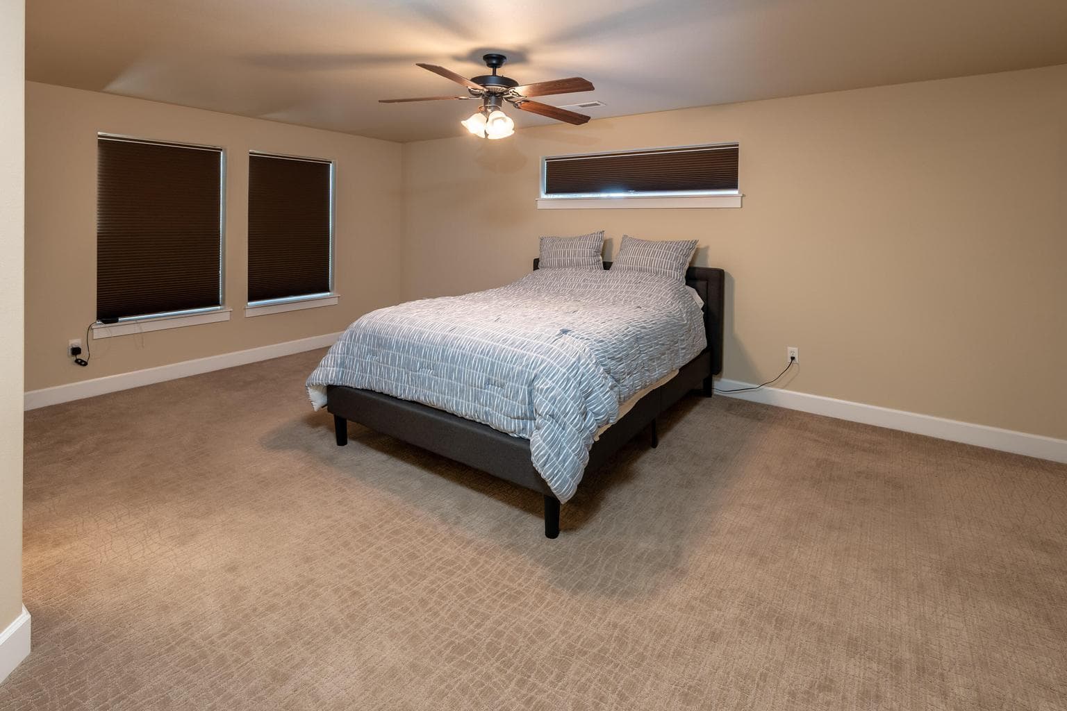 Photo of 1354 SW Rimrock Way 15 of 45