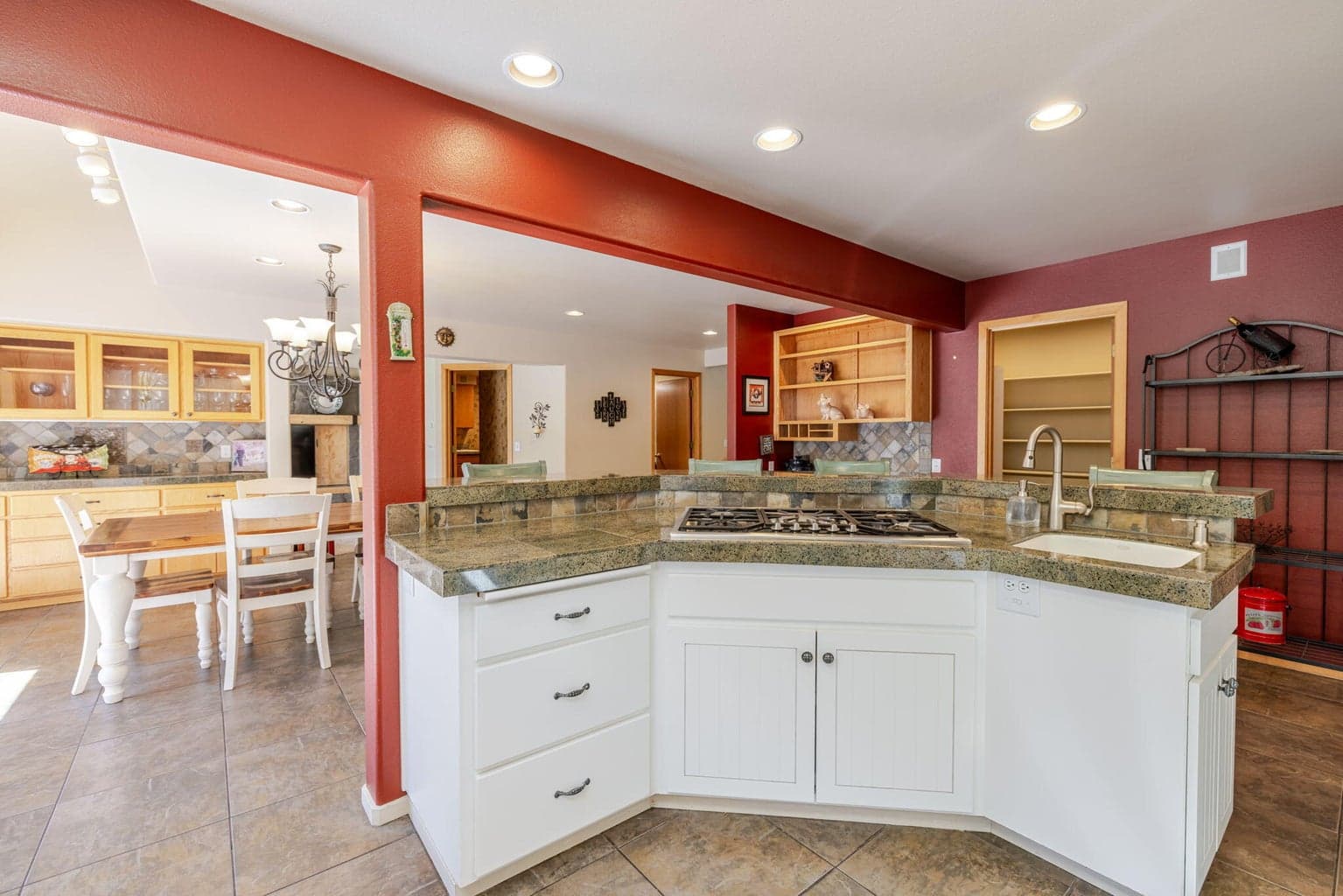Photo of 58160 McNary Lane 13 of 48