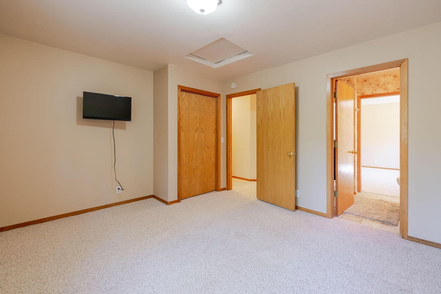 Photo of 58160 McNary Lane 22 of 48