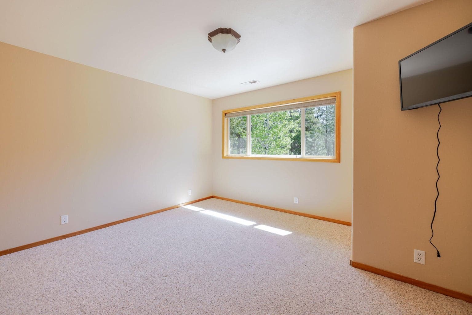 Photo of 58160 McNary Lane 24 of 48