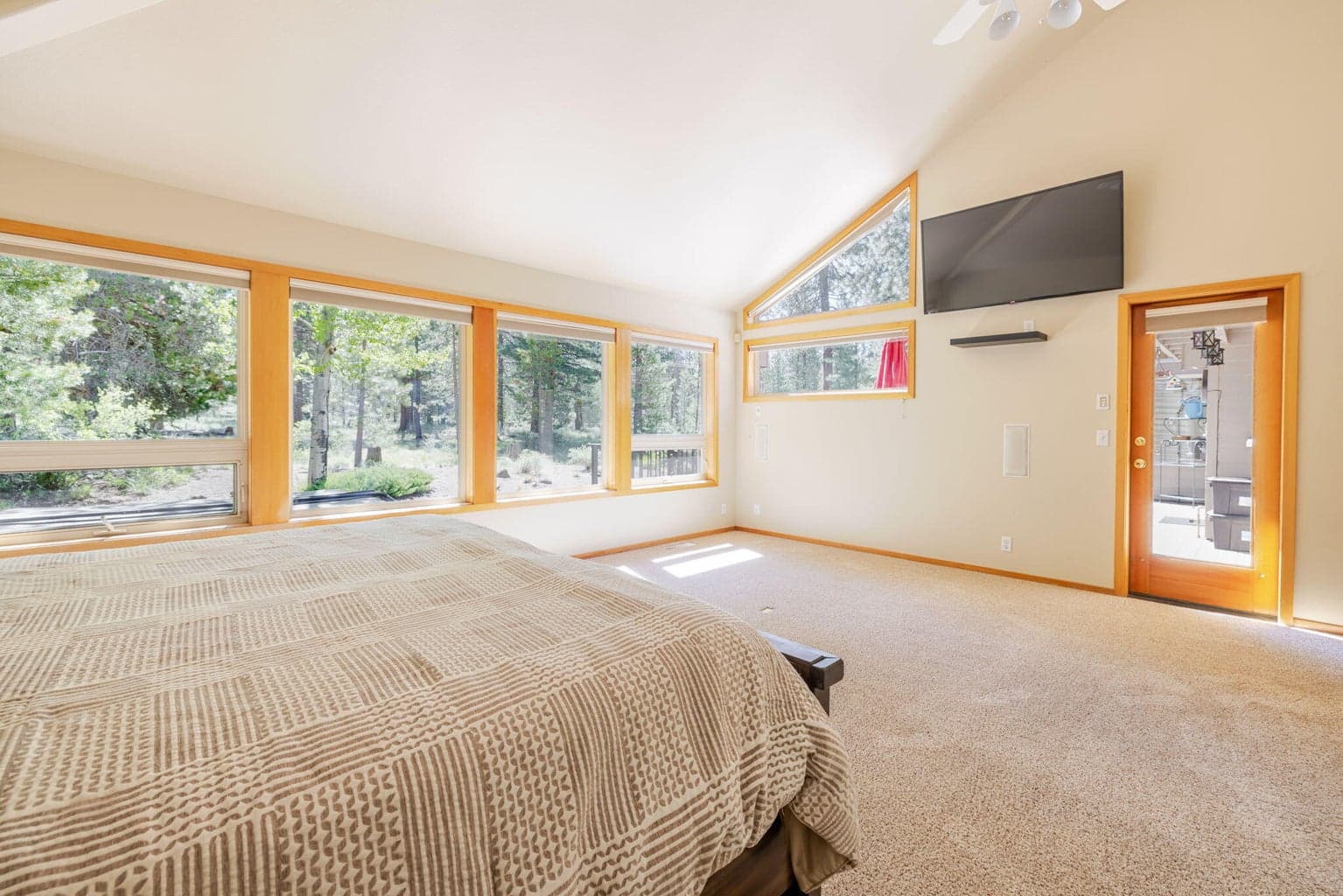Photo of 58160 McNary Lane 14 of 48