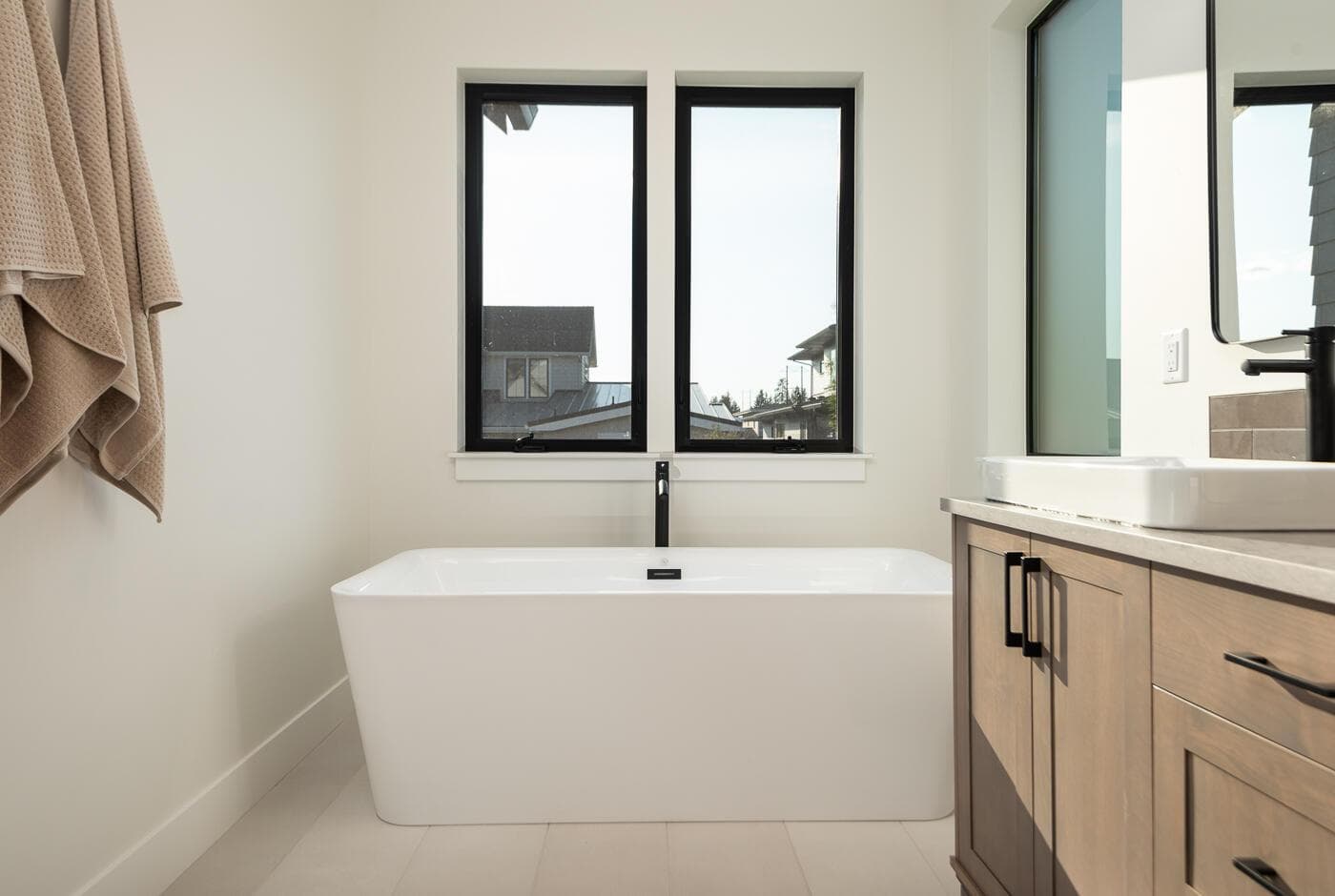 Photo of 2963 NW Polarstar Avenue 23 of 52