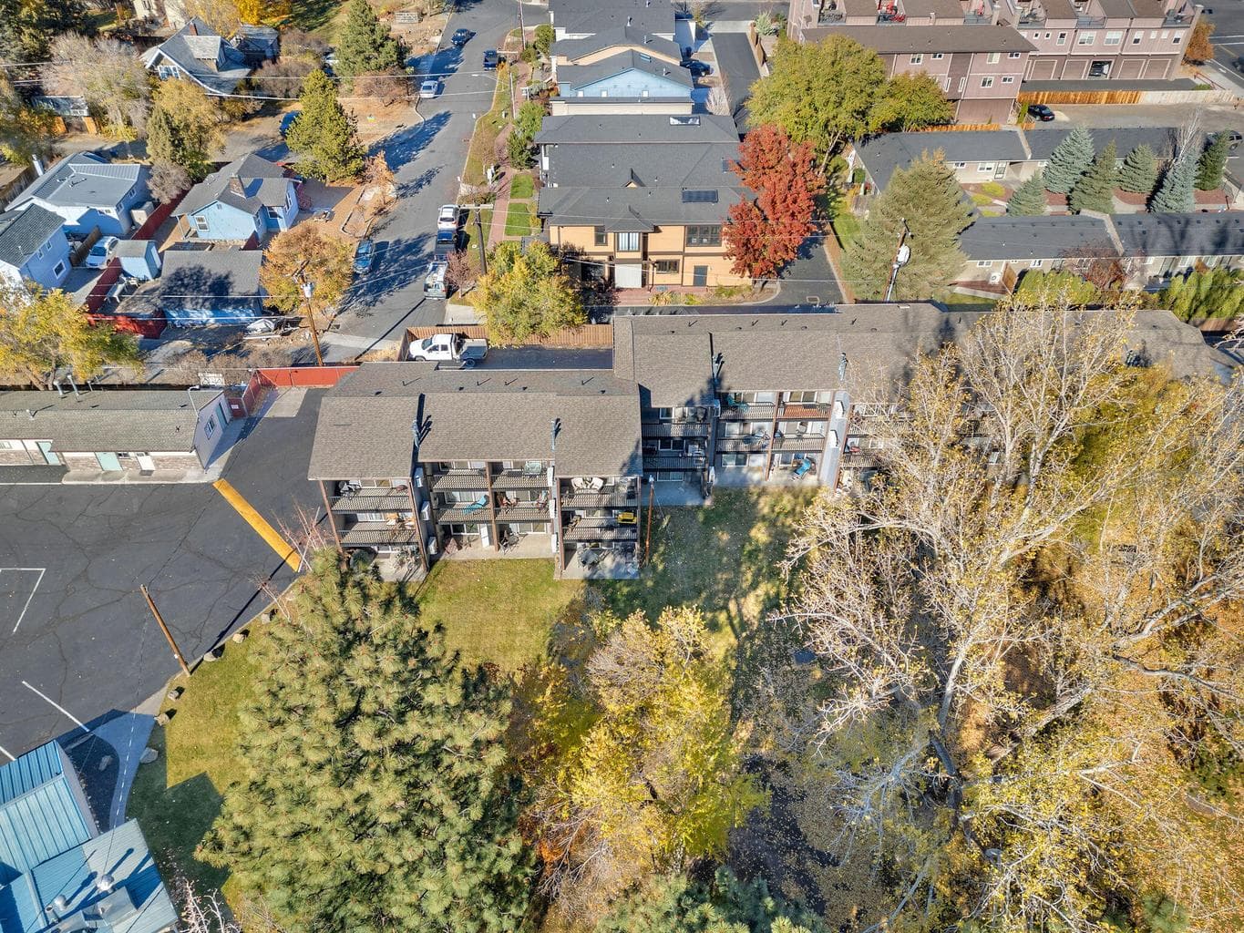 Photo of 1565 NW Wall Street 33 of 34