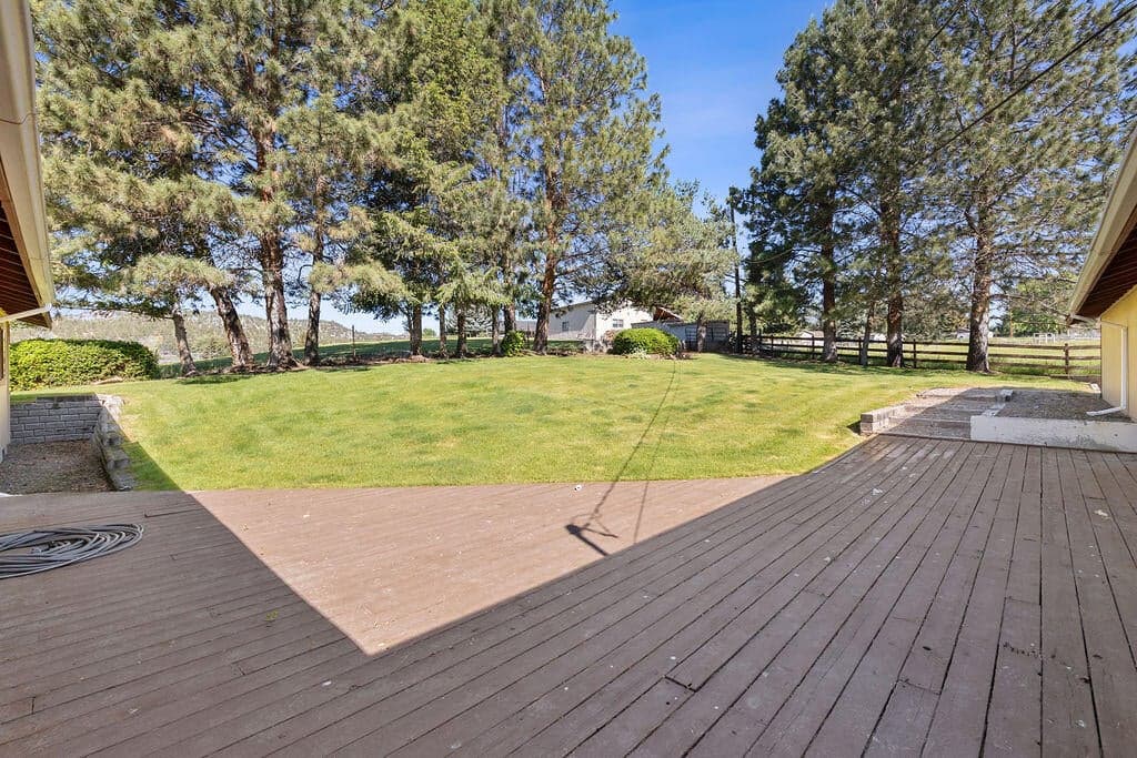 Photo of 2261 NE Sunrise Lane 32 of 42