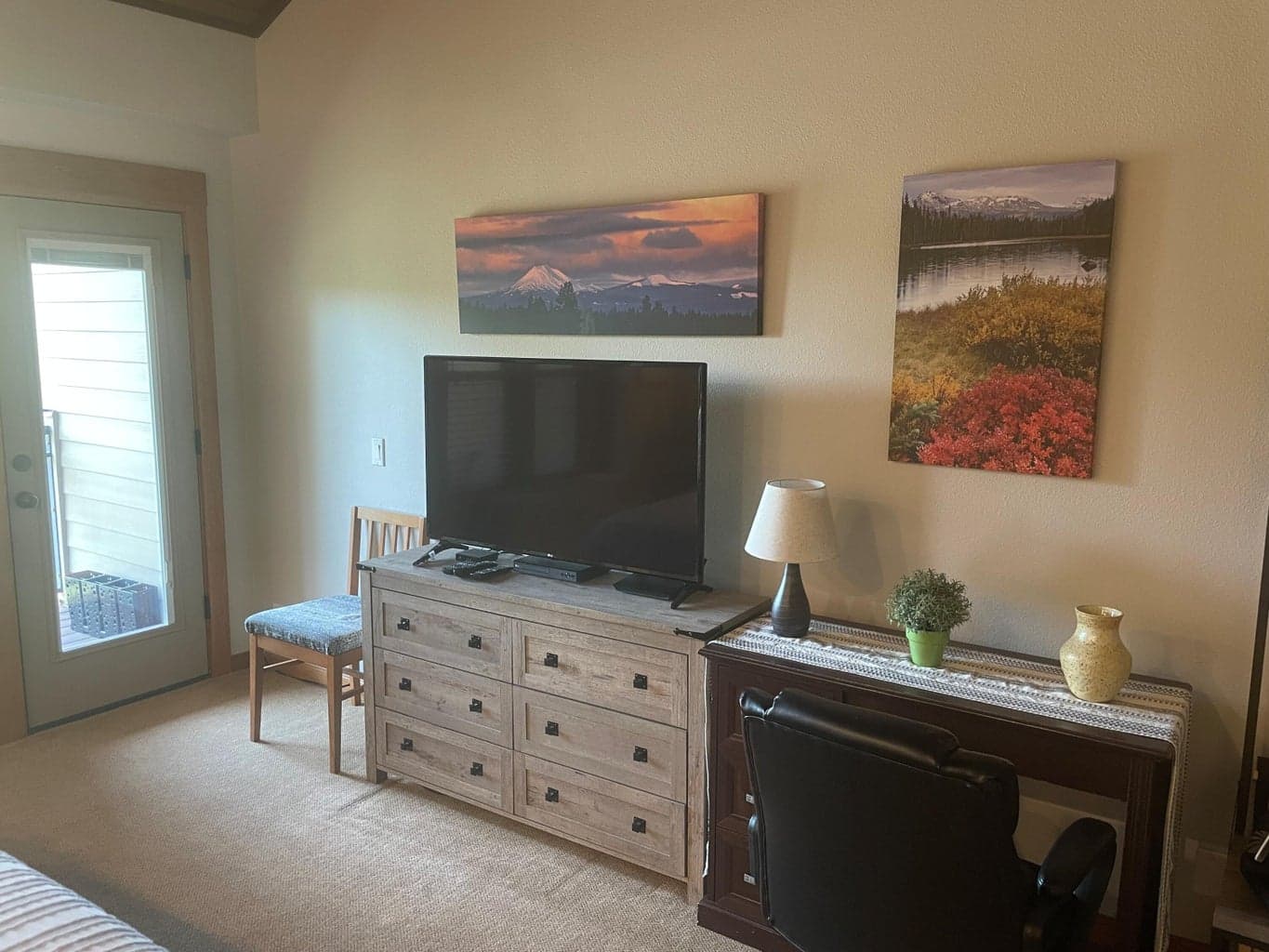Photo of 18575 SW Century Drive 10 of 19