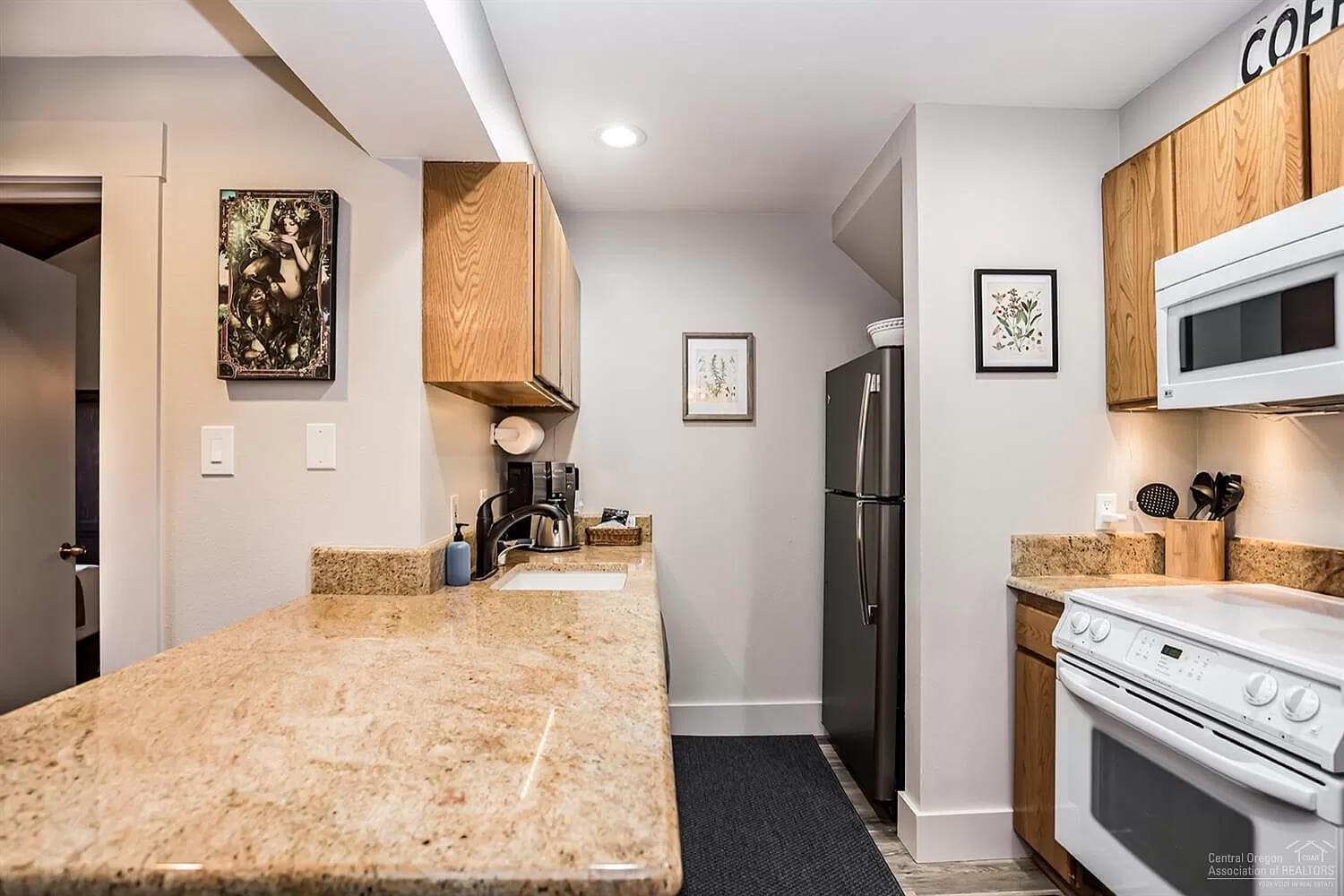 Photo of 18575 SW Century Drive 15 of 19