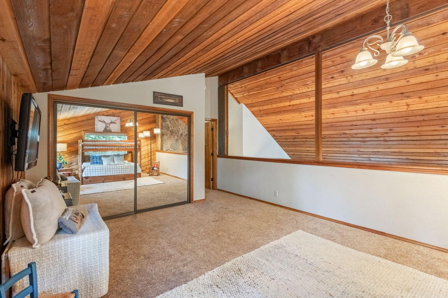 Large Bonus Room w/Bunks and adjustable room closure