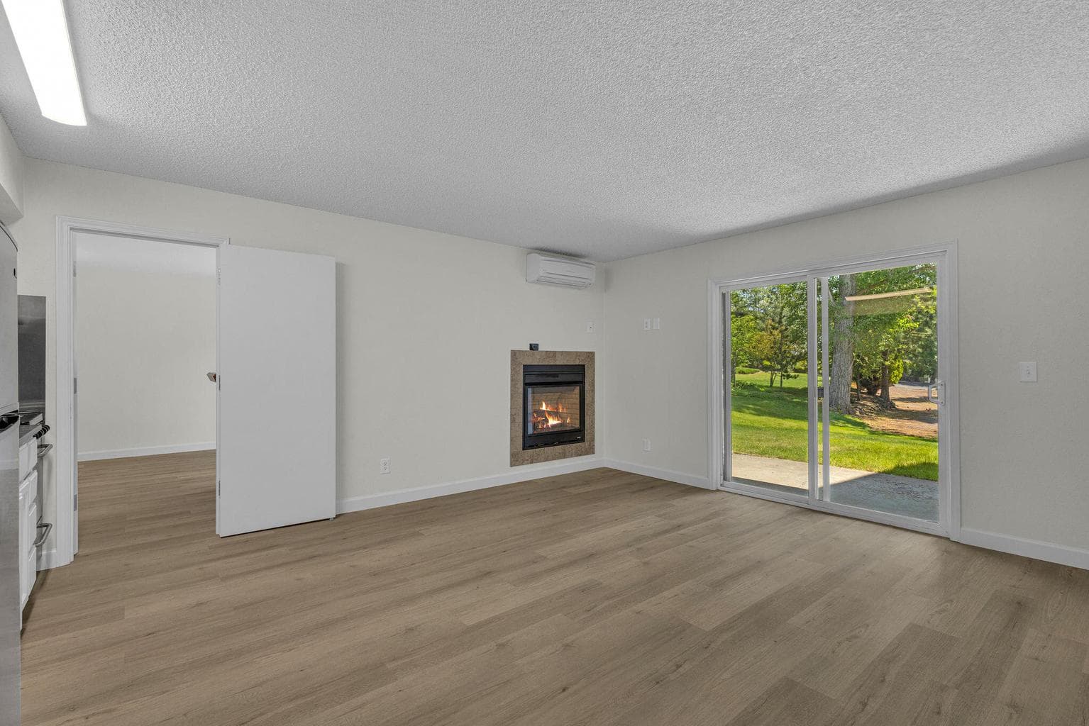 Photo of 1565 NW Wall Street 6 of 34