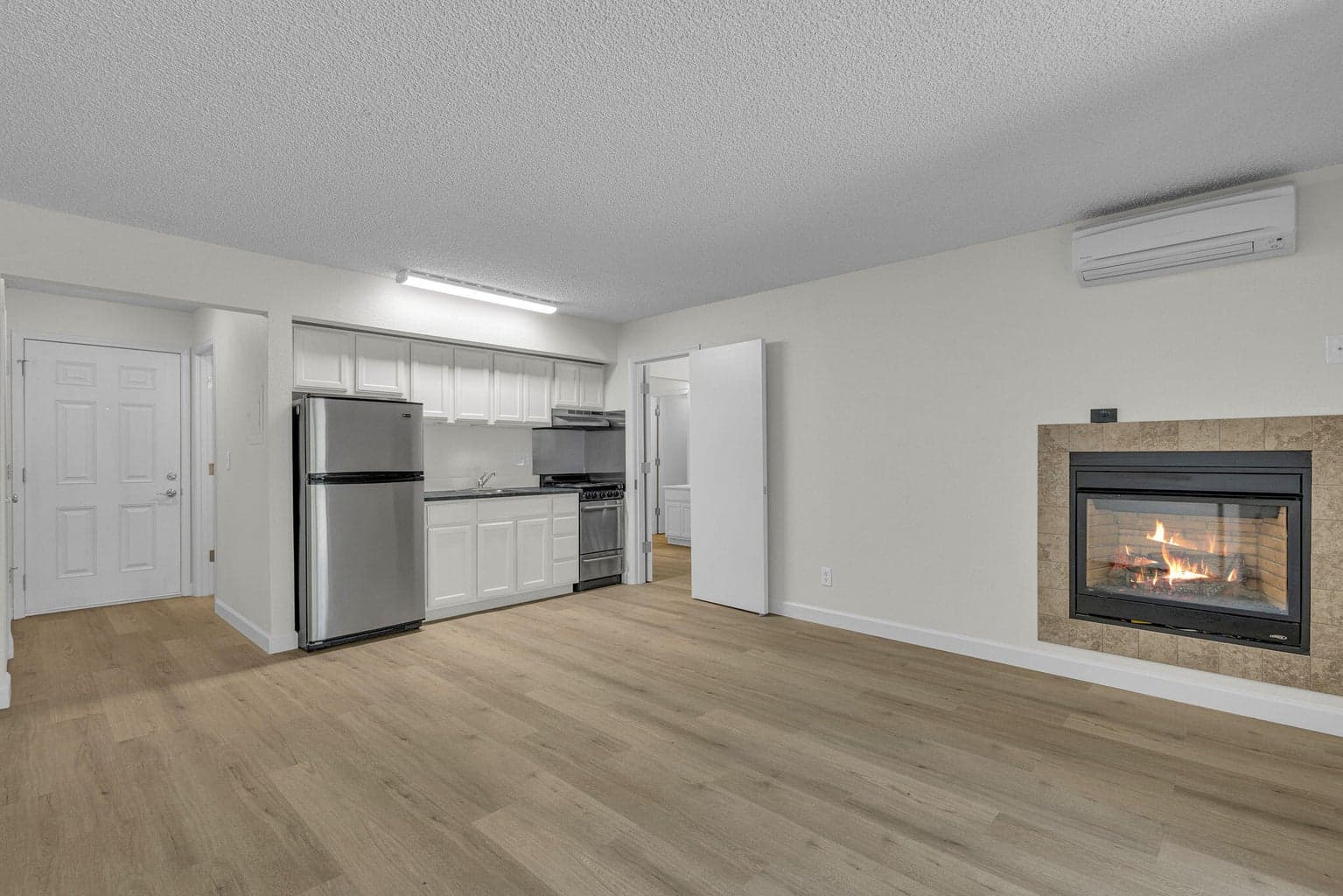 Photo of 1565 NW Wall Street 7 of 34