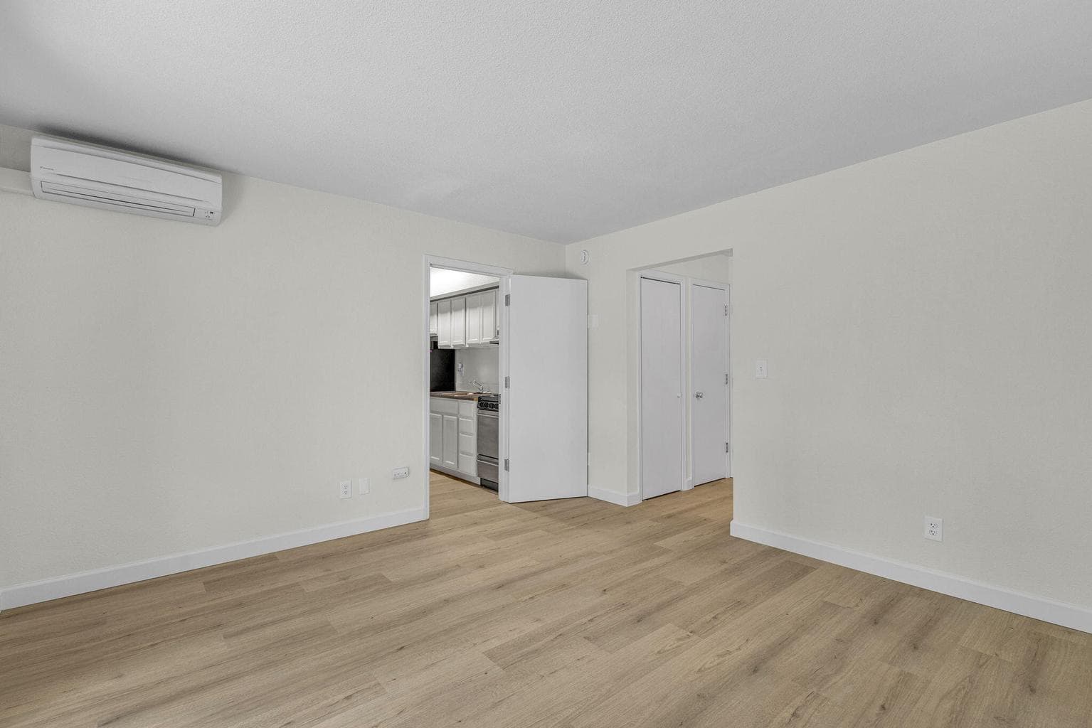Photo of 1565 NW Wall Street 19 of 34