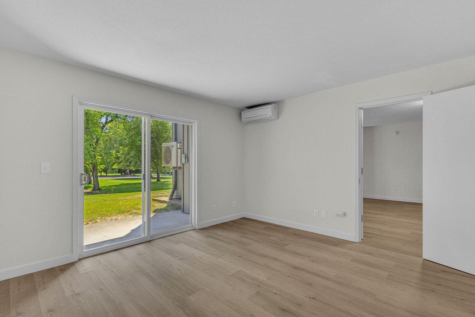 Photo of 1565 NW Wall Street 20 of 34