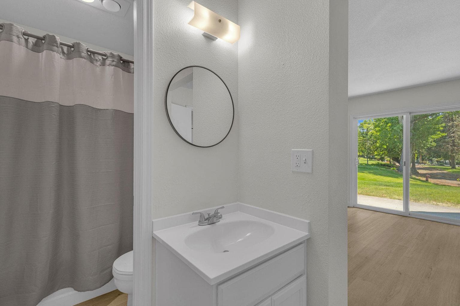 Photo of 1565 NW Wall Street 21 of 34