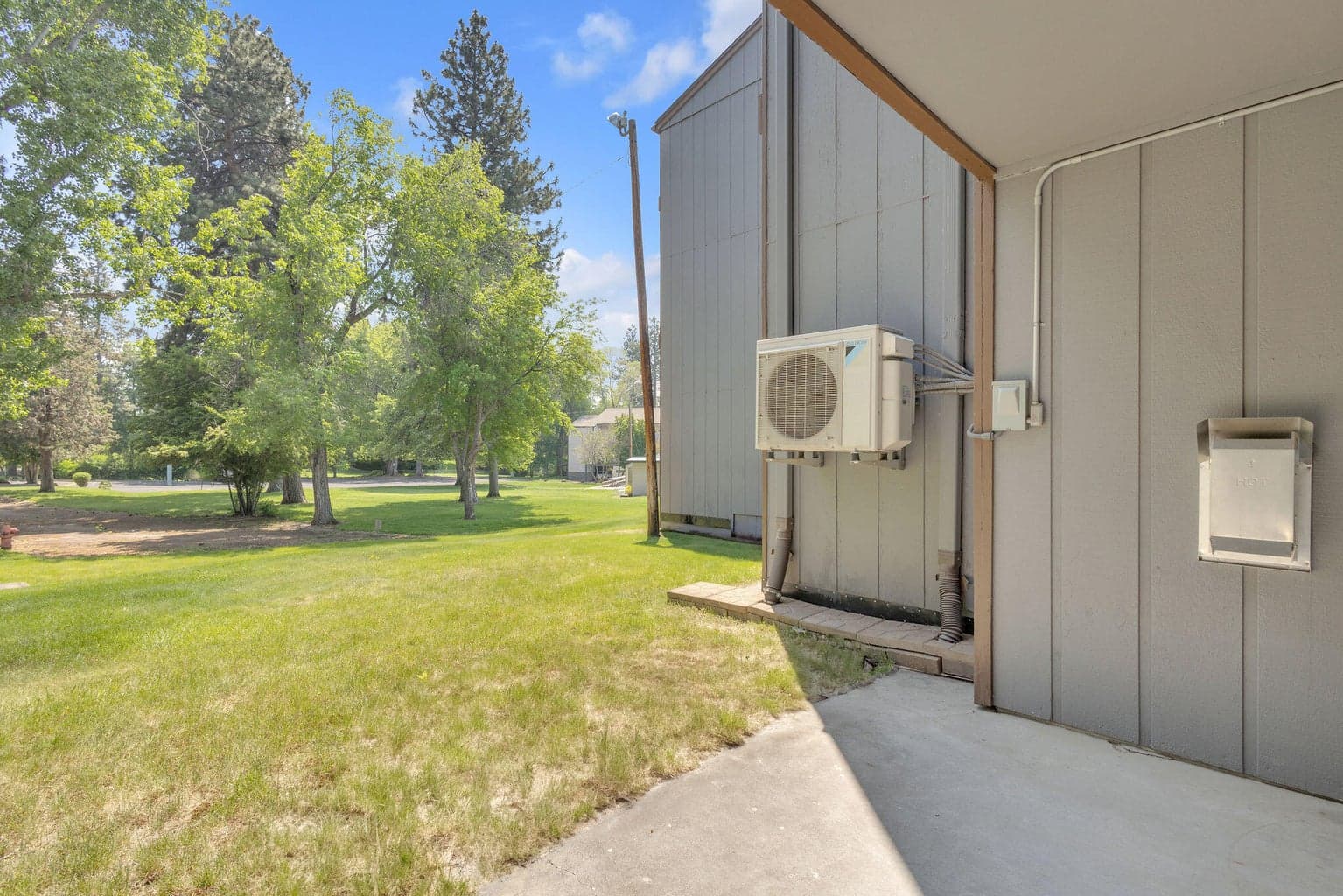 Photo of 1565 NW Wall Street 23 of 34