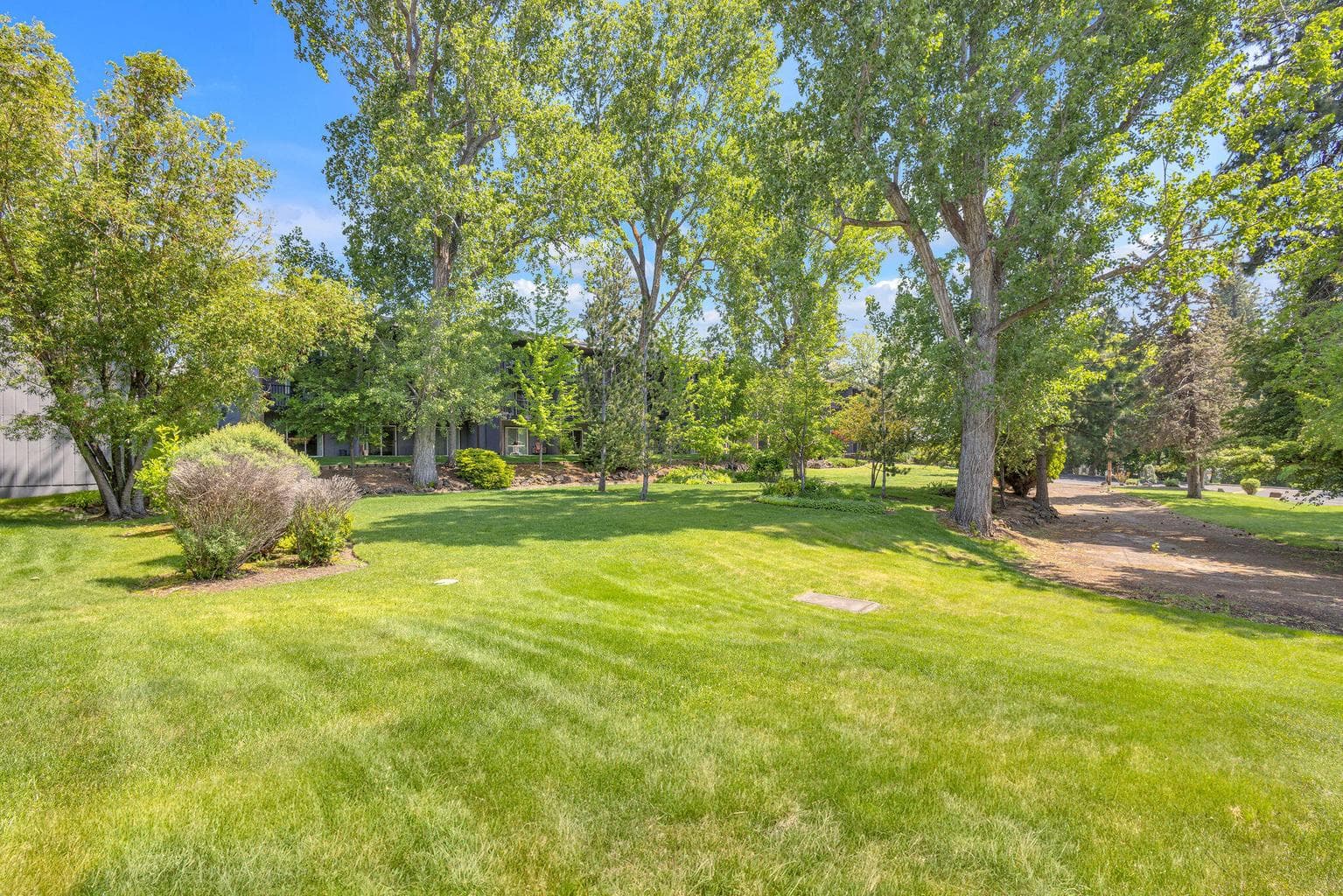 Photo of 1565 NW Wall Street 25 of 34