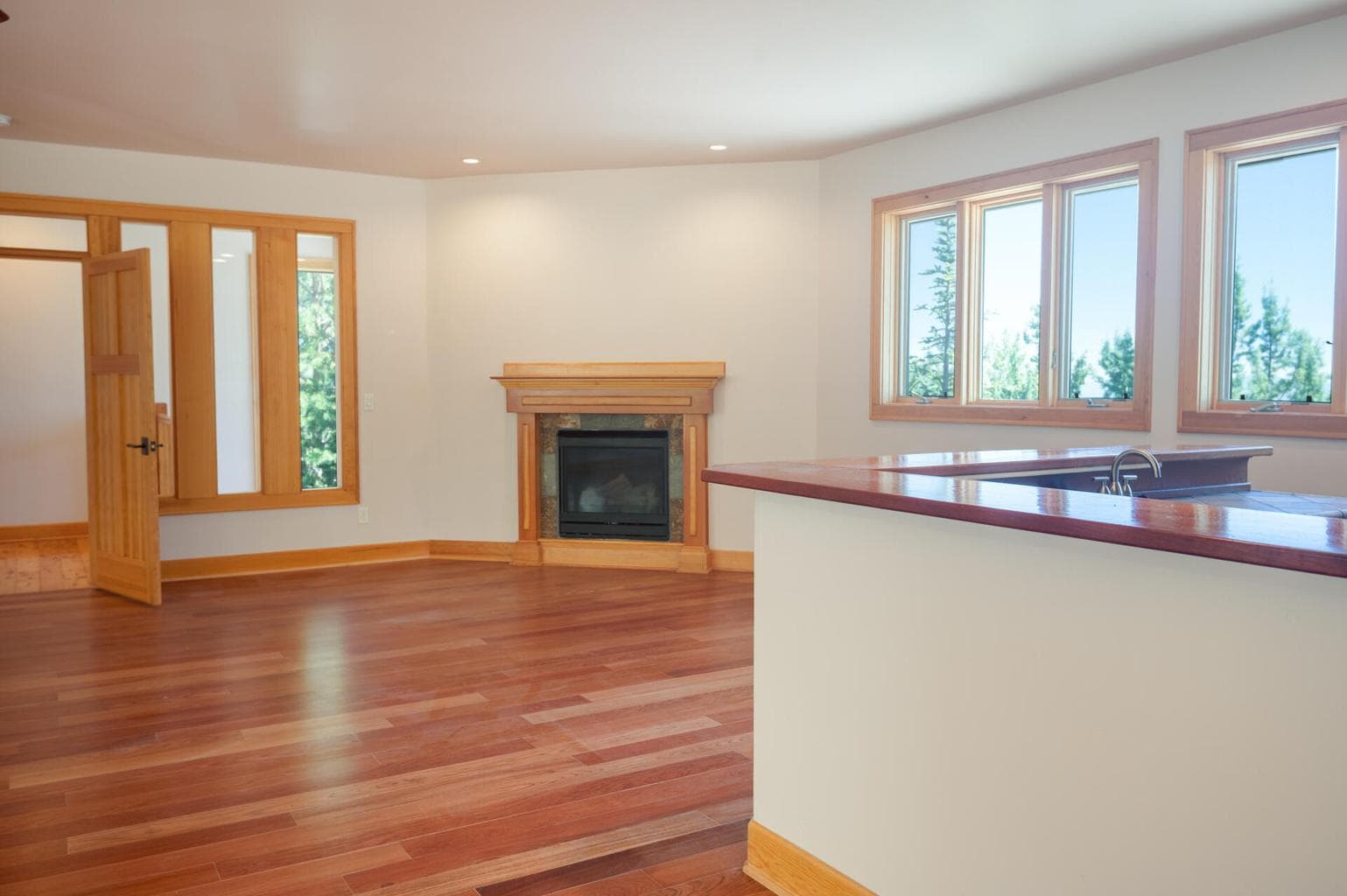 Photo of 3145 NW Colonial Drive 31 of 46