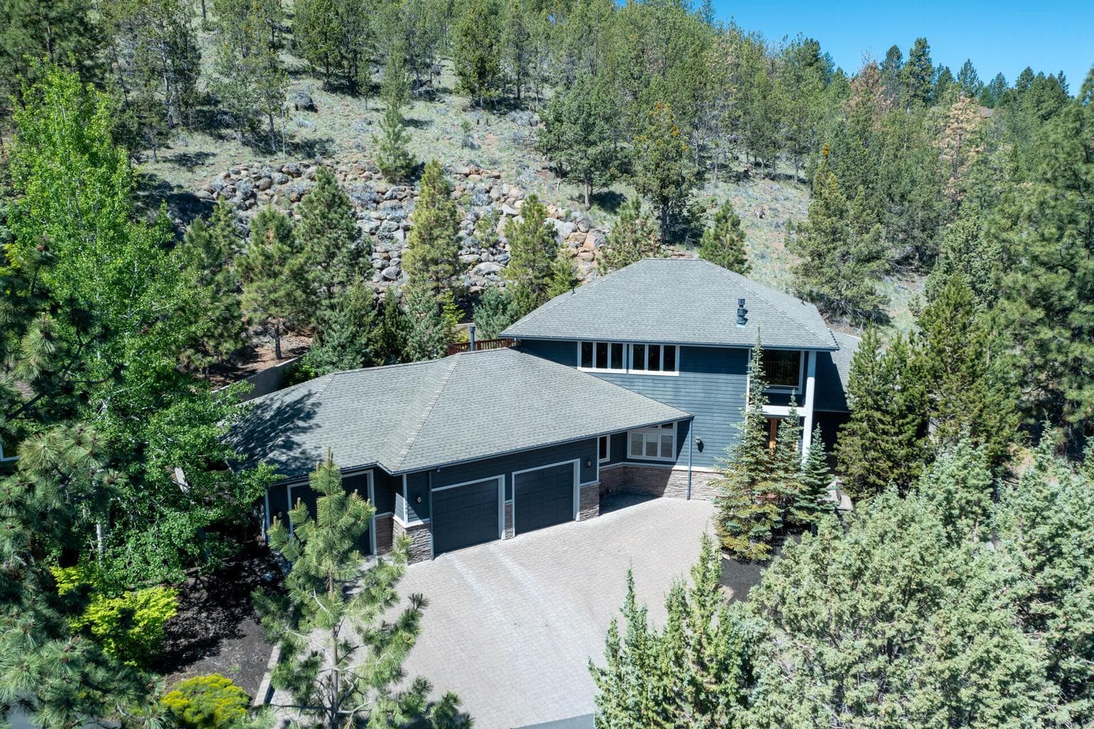 Photo of 3145 NW Colonial Drive 36 of 46