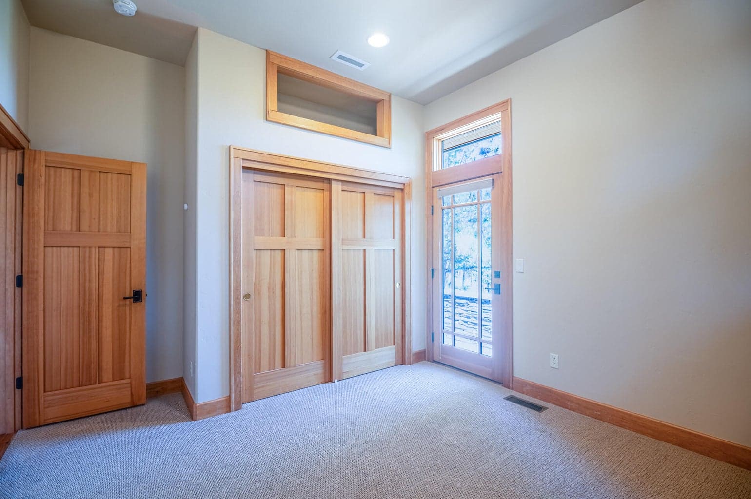 Photo of 3145 NW Colonial Drive 27 of 46