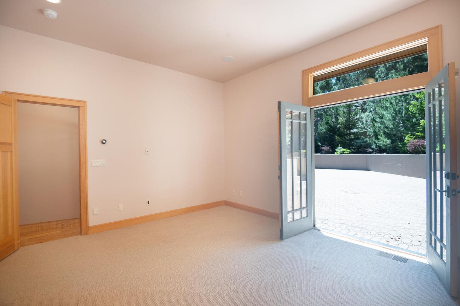 Photo of 3145 NW Colonial Drive 20 of 46