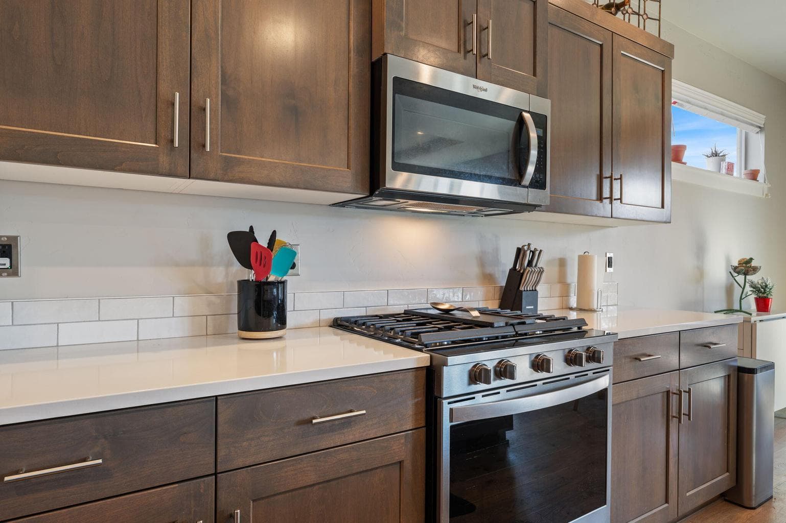 Photo of 16699 Masten Mill Drive 9 of 54