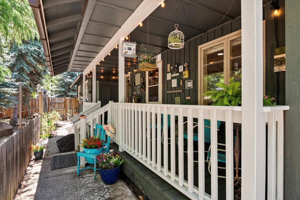 Photo of 325 E Washington Avenue 2 of 50