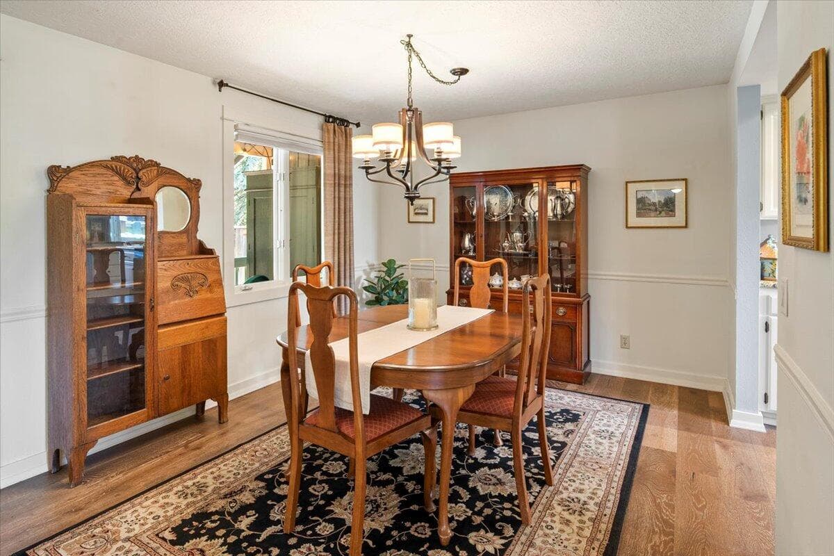 Photo of 325 E Washington Avenue 13 of 50
