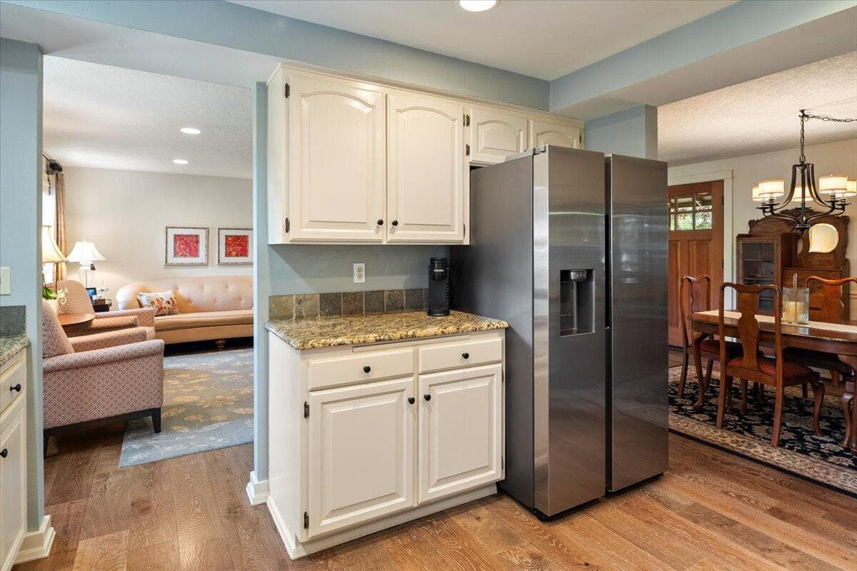 Photo of 325 E Washington Avenue 17 of 50