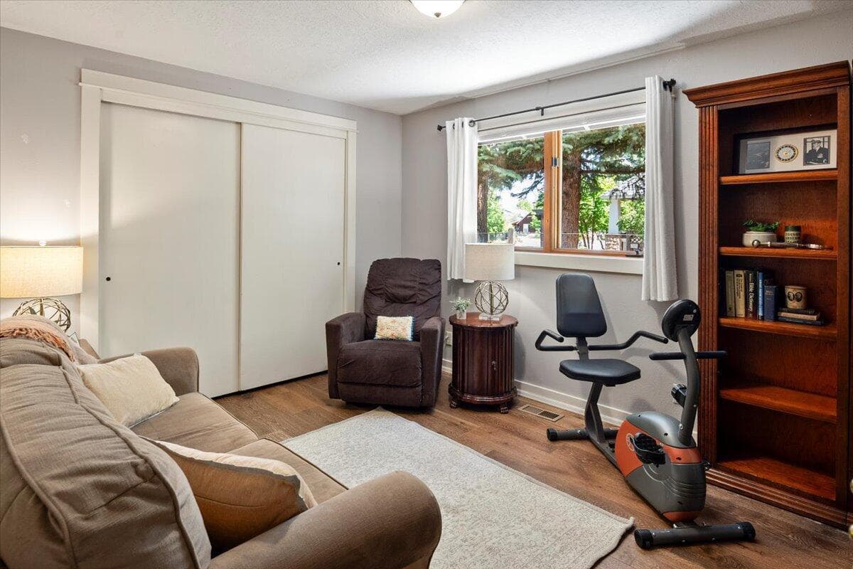 Photo of 325 E Washington Avenue 27 of 50