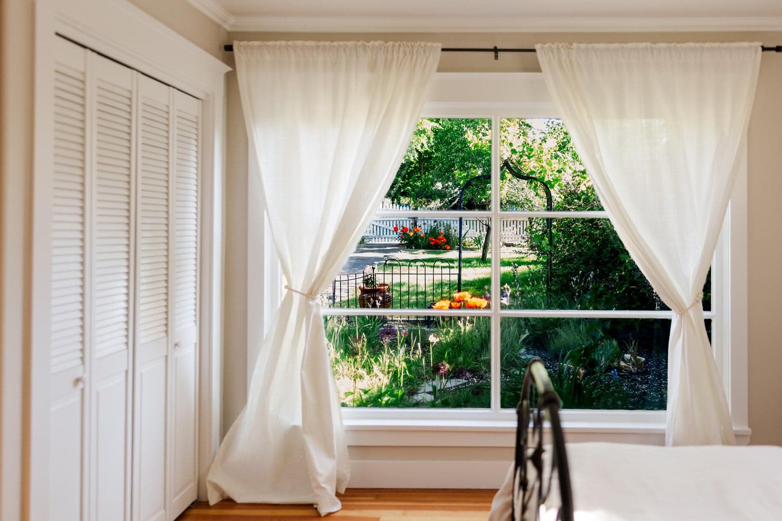 Second bedroom, looking out to garden